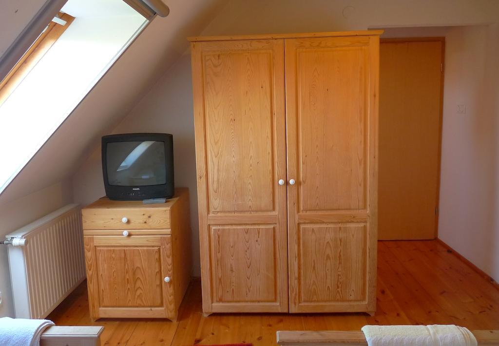 Aranyhaz Apartmanszallas Tihany Rom bilde