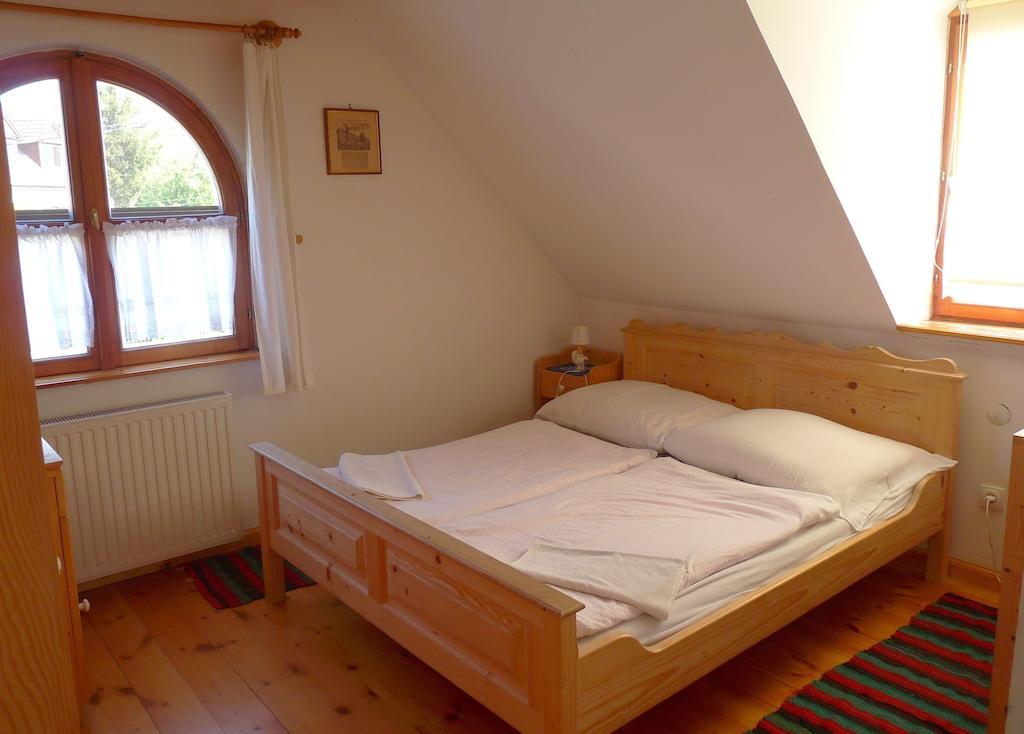 Aranyhaz Apartmanszallas Tihany Rom bilde